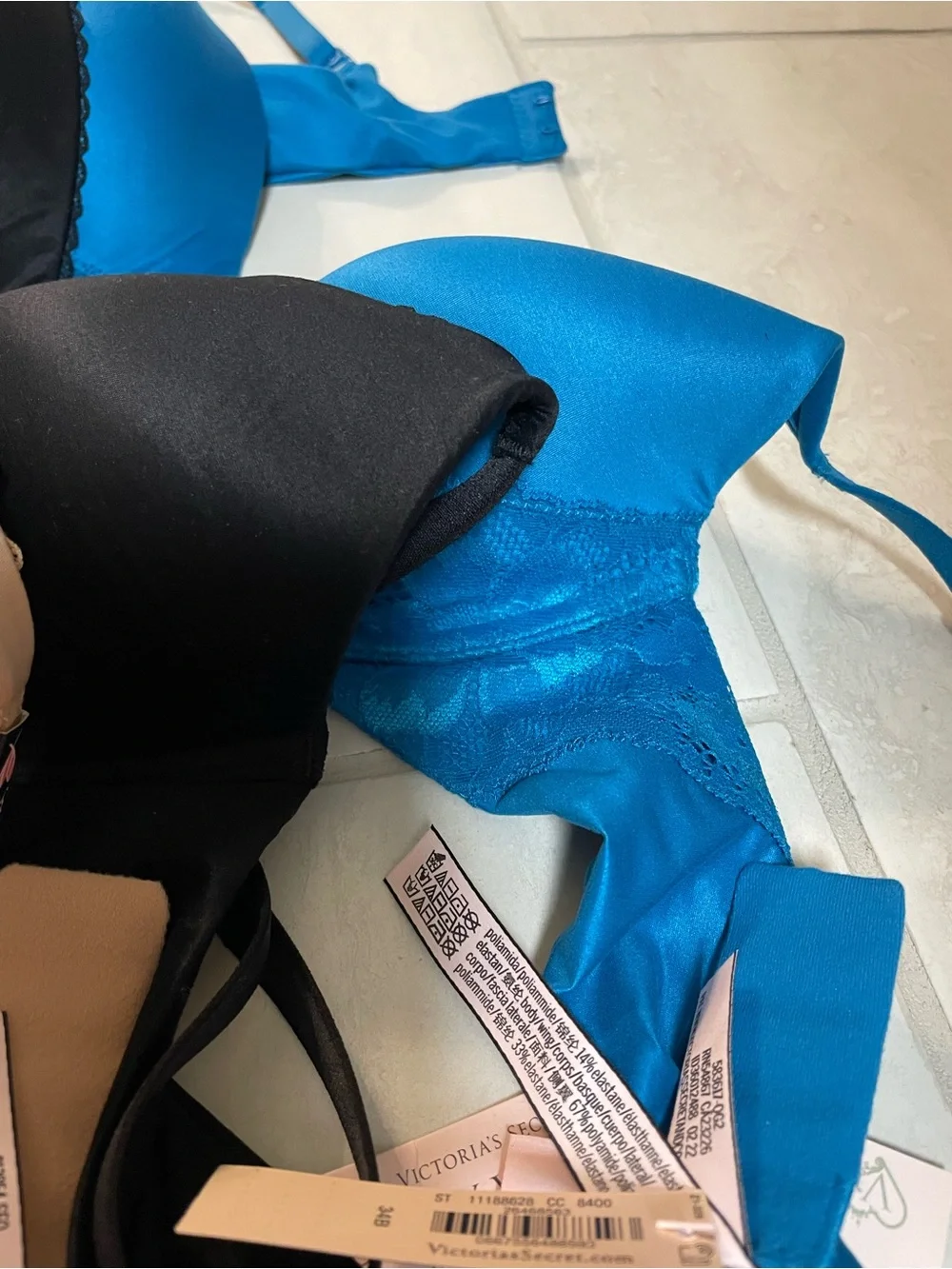 Victorias Secret smooth molded